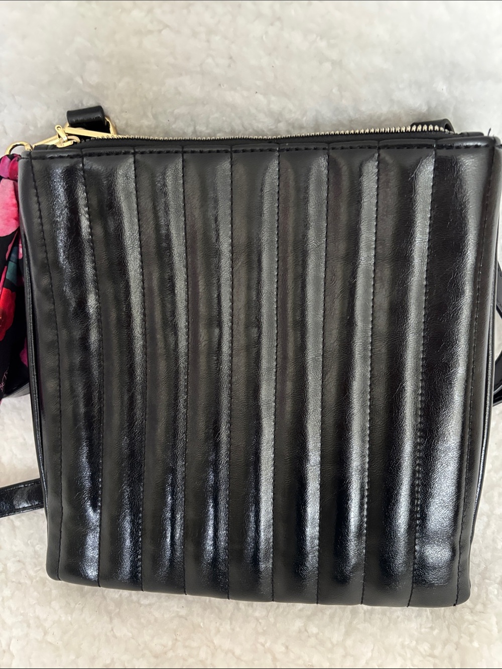 Betsey Johnson Black Quilted Heart Accent Crossbody Bag with Floral Scarf - Picture 4 of 9